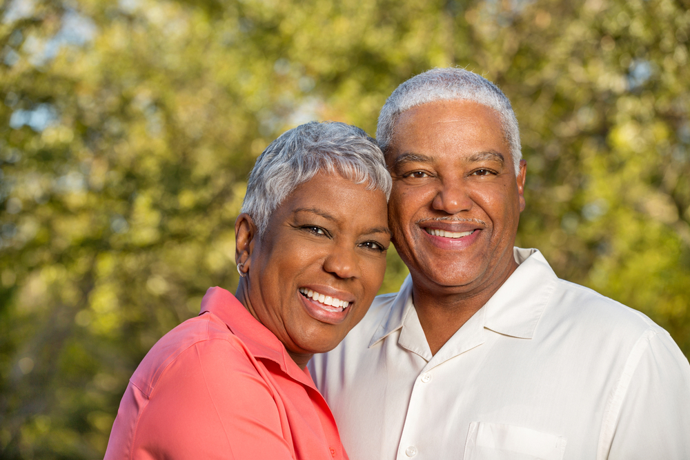 5 Reasons To Consider Dental Implants Over Traditional Dentures